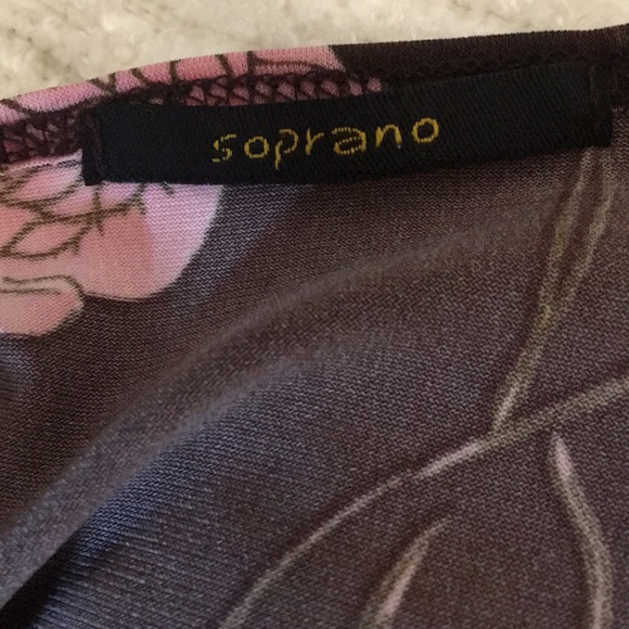 Cute brown and pink flower pattern dress - Picture 6 of 6